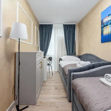 P&o Serviced Grzybowska 5 Appartement Warschau