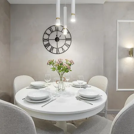 P&o Serviced Grzybowska 5